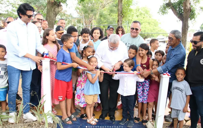 Inauguran con júbilo el Parque Infantil Las Galleticas II en el barrio Nuevo Puerto Rico de Moca